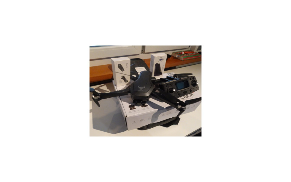 drone-sg906-big-3