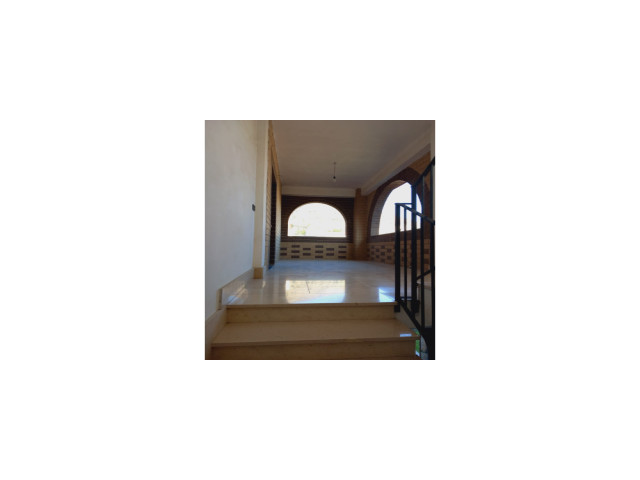 castel-morrone-ce-ampio-appartamento-posto-auto-in-piccolo-contesto-small-1