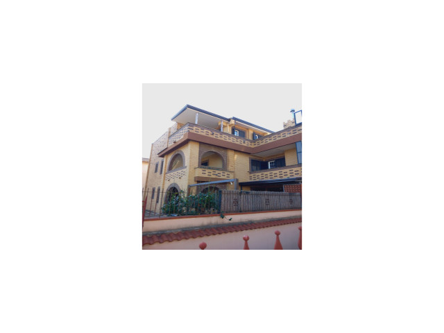 castel-morrone-ce-ampio-appartamento-posto-auto-in-piccolo-contesto-small-0