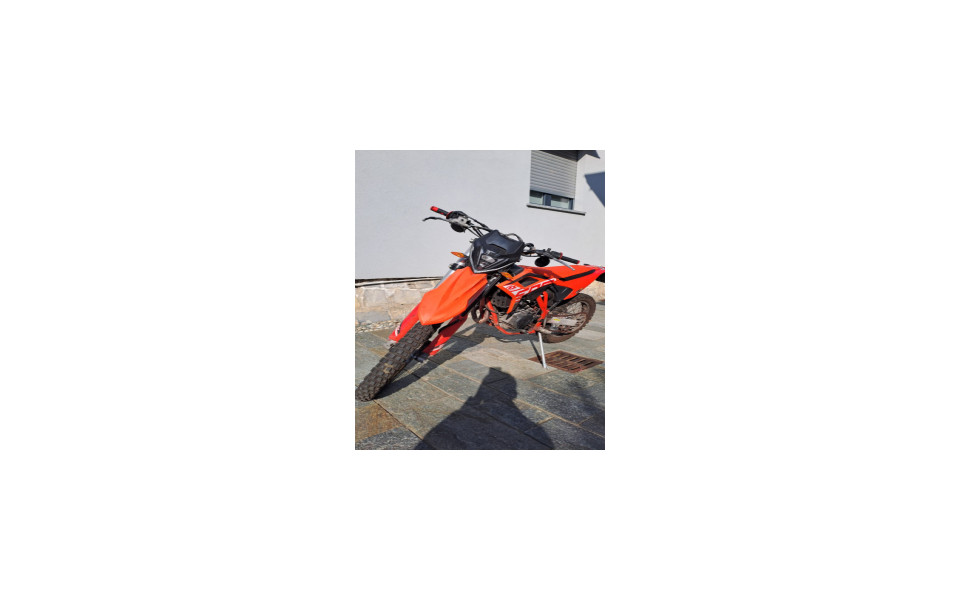 moto-beta-rr-enduro-125cc-ac-4-tempi-a-iniezione-big-4