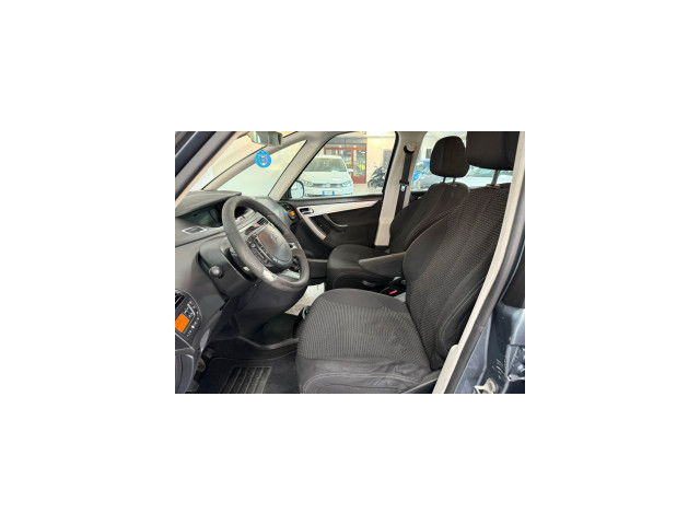 citroen-c4-grand-picasso-16hdi-7-posti-small-4