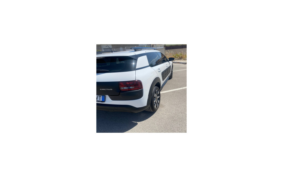 citroen-c4-cactus-12-vti-82-shine-big-2