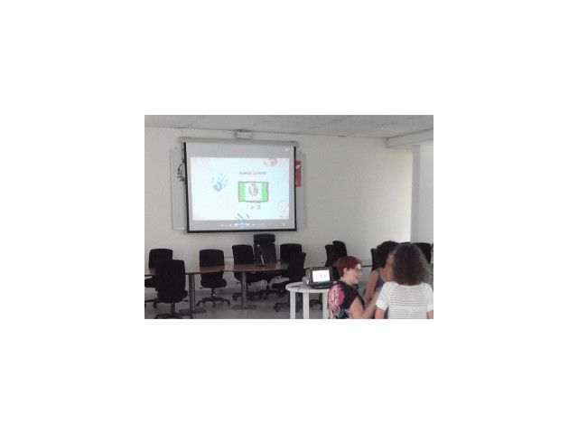 noleggio-videoproiettori-bari-small-0