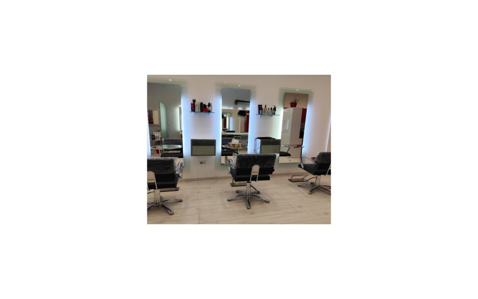 arredamento-negozio-parrucchiere-big-1
